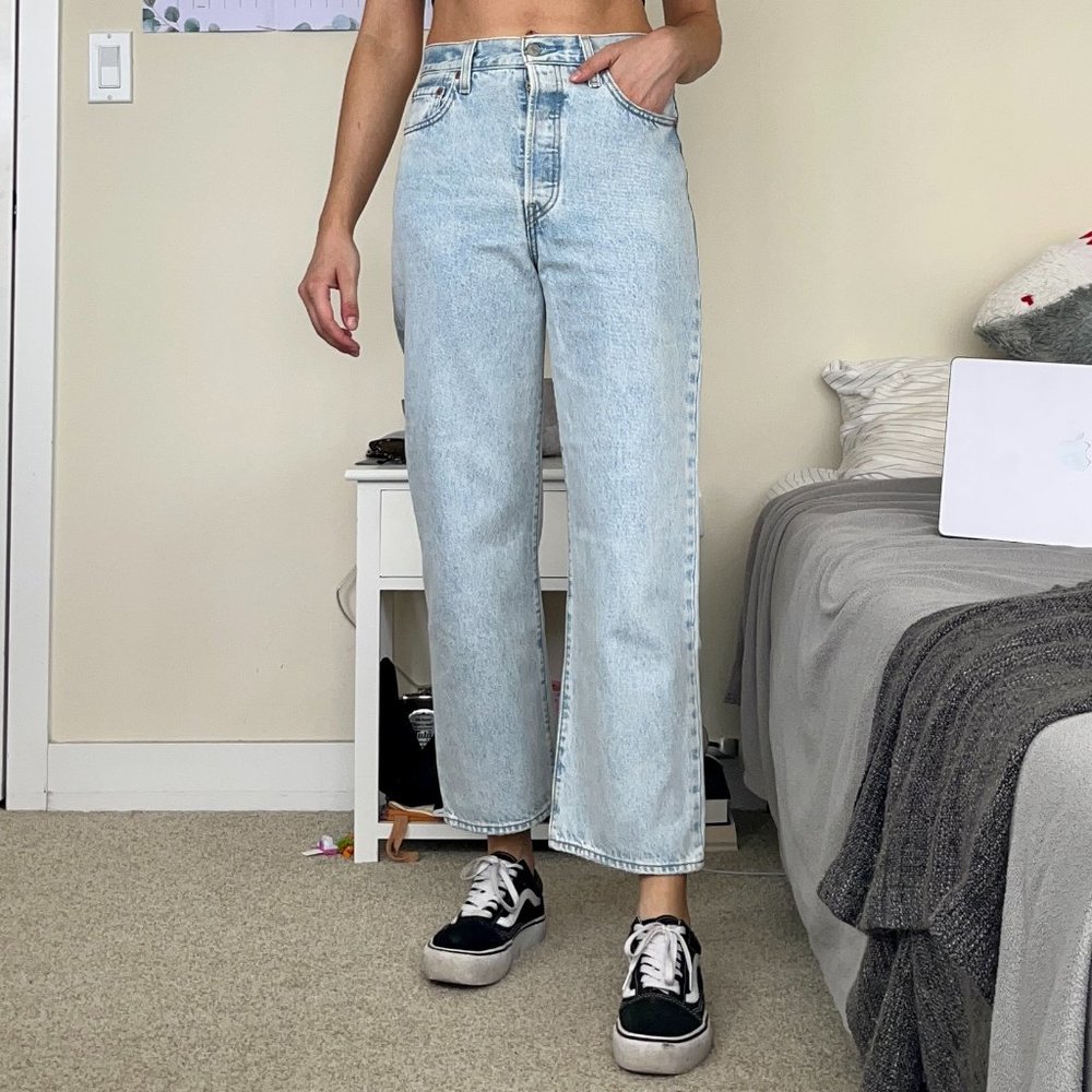 levi's original light blue ribcage straight ankle jeans
